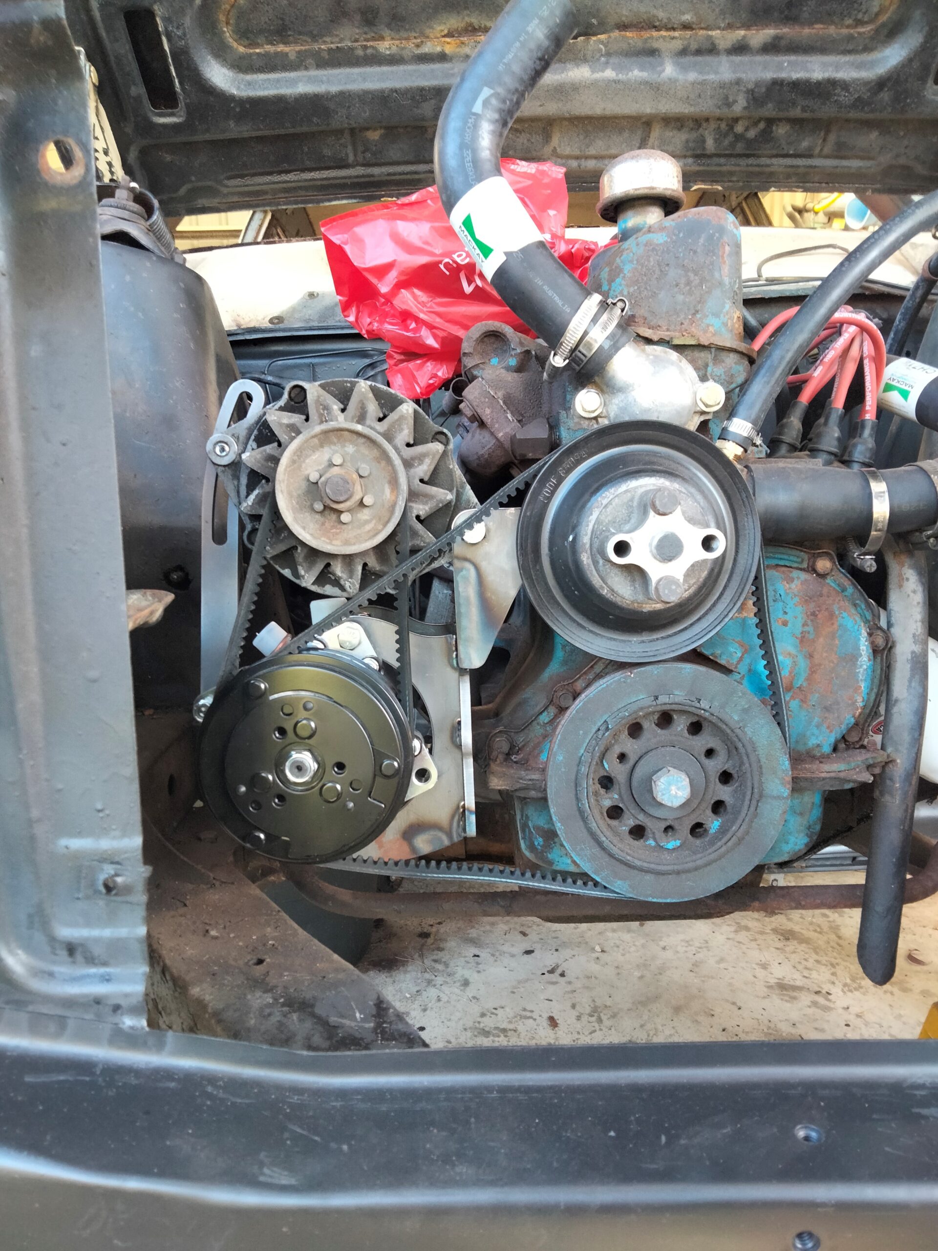 170/200/250 6 Cly A/c Compressor Mount - Image 3