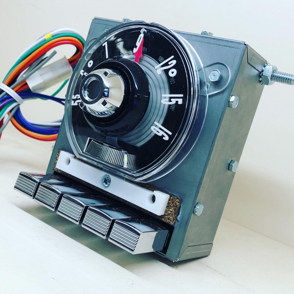 1955 Ford AM/FM Bluetooth® Radio - Image 3
