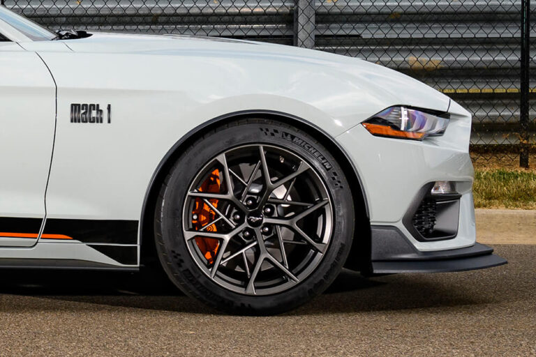 2021 Mach 1 Wheel Lip Moulding Autoware